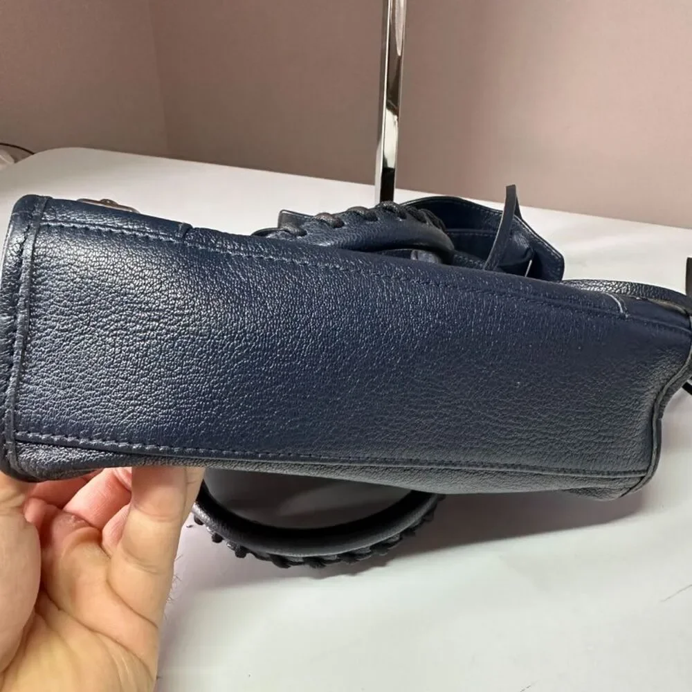 Balenciaga Women Pre-Loved Bag Very Good Condition - Picture 7 of 9
